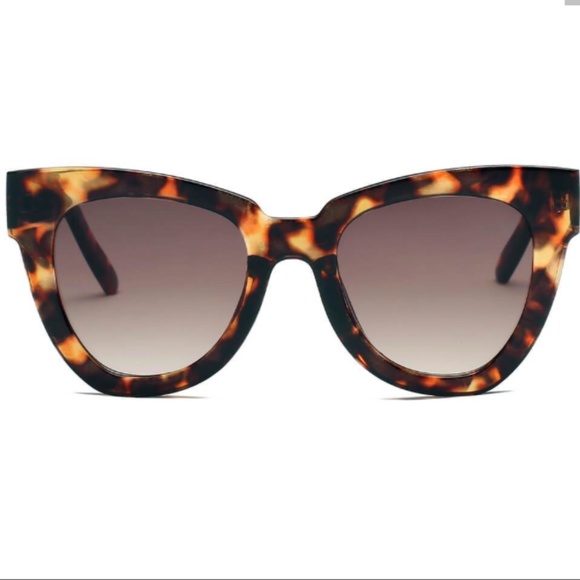 Women's Round Cateye Fashion Sunglasses - Picture 2 of 2
